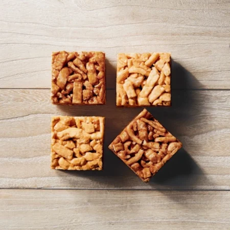 不死甜沙琪瑪天花板｜香港 奇華餅家 馬仔